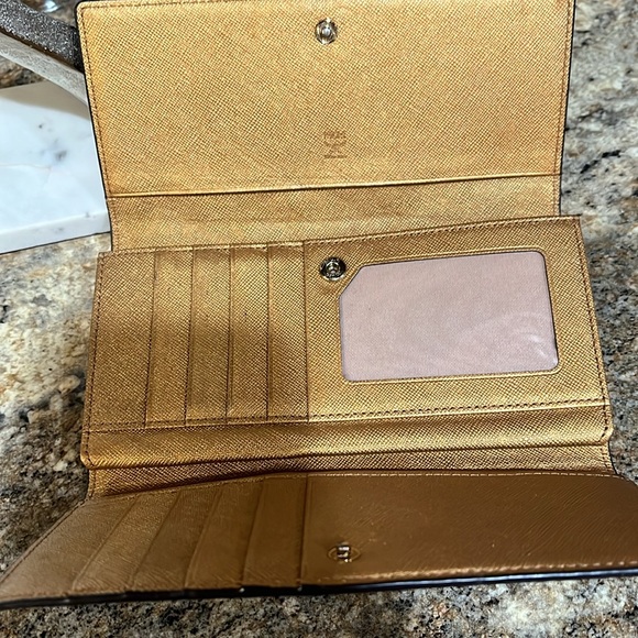 MCM EUC Metallic Bronze Visetos Coated Canvas Trifold Compact Wallet - Picture 4 of 9
